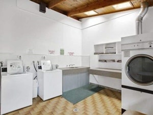 キャラバンパークコインランドリー