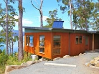 スチュワート・ベイ・ロッジ