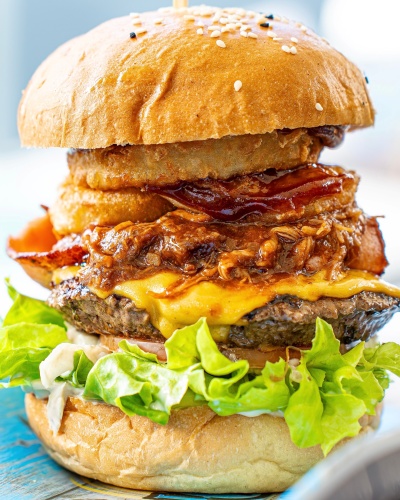 Longboards Laidback Eatery & BarのMini Phat グルメバーガー