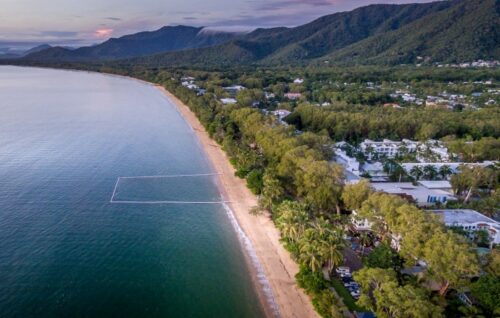 パームコーブ遊泳ビーチ